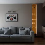アパート Spacious Luxury With Parking ヴィリニュス