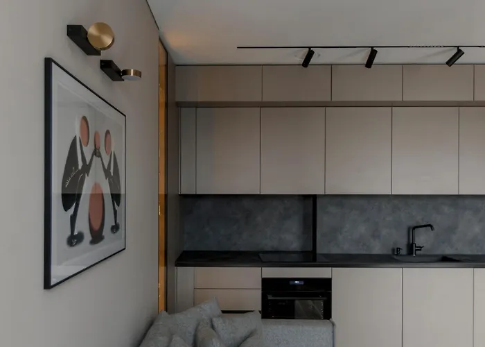 Spacious Luxury With Parking Апартаменти *