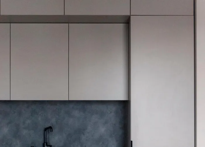 Spacious Luxury With Parking *