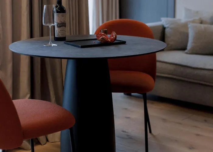 Spacious Luxury With Parking Apartmán *